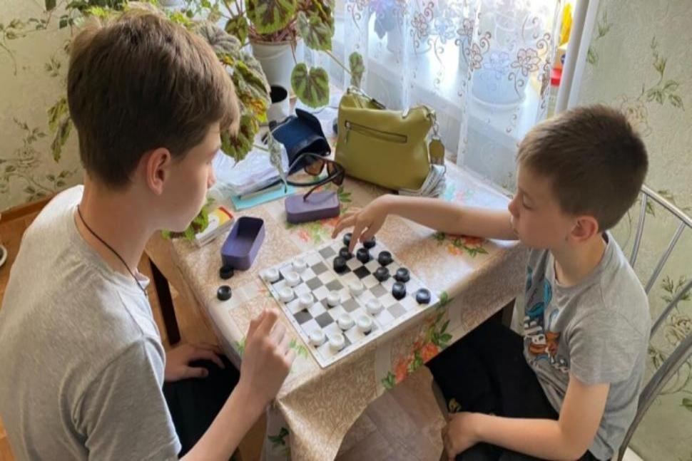 Турнир по "шашкам " 