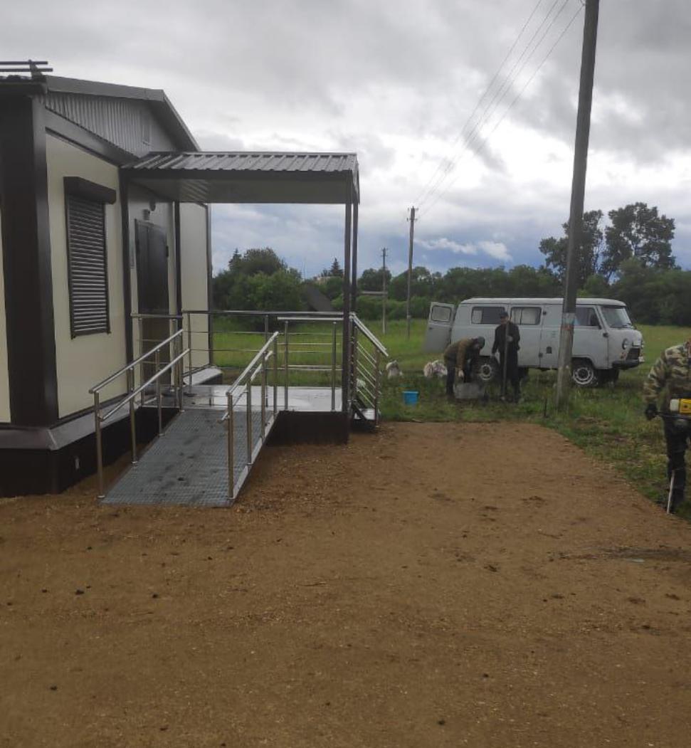 Благоустройство фельдшерско-акушерского пункта в с.Дубровки