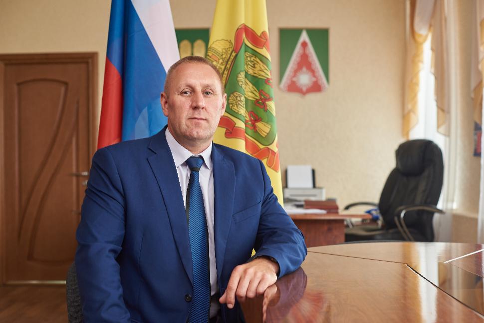 И.о.Главы администрации Камешкирского района Сергей Коновалов поздравляет с Международным Днем пожилых людей И.о.Главы администрации Камешкирского района Сергей Коновалов поздравляет с Международным Днем пожилых людей