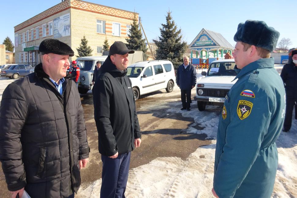 В Камешкирском районе проведен смотр готовности сил и средств на период весеннего половодья и ландшафтных пожаров