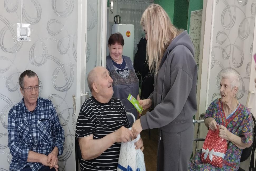 Приезд волонтеров