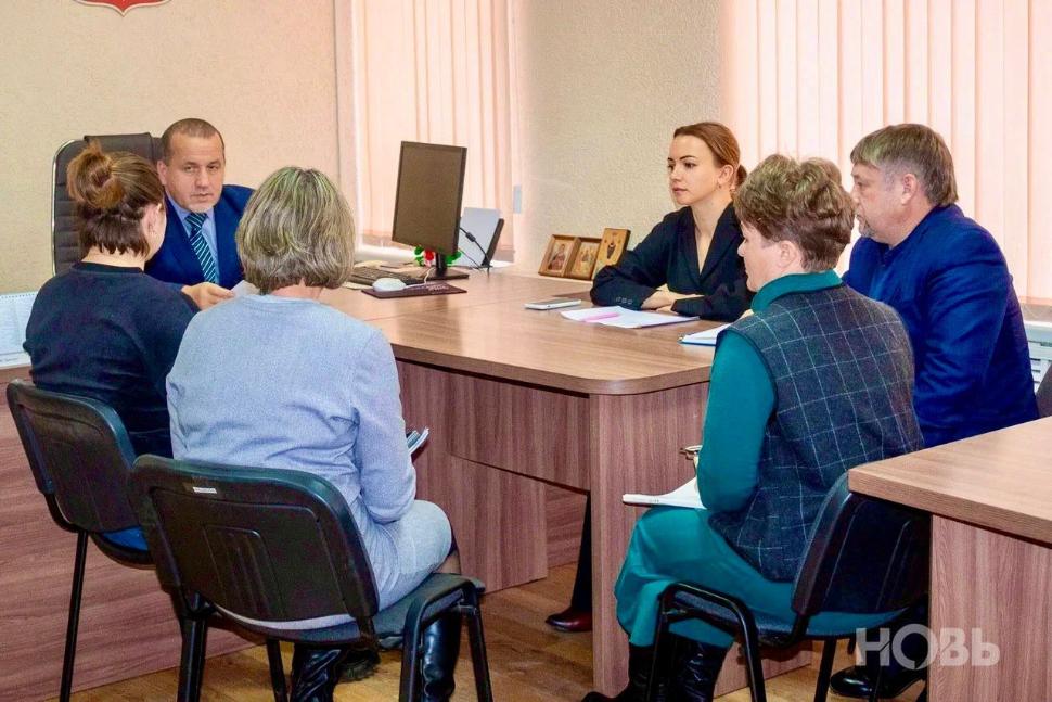 Министр по делам архивов Пензенской области Бибарсов Зуфяр Хамзинович провел личный прием граждан