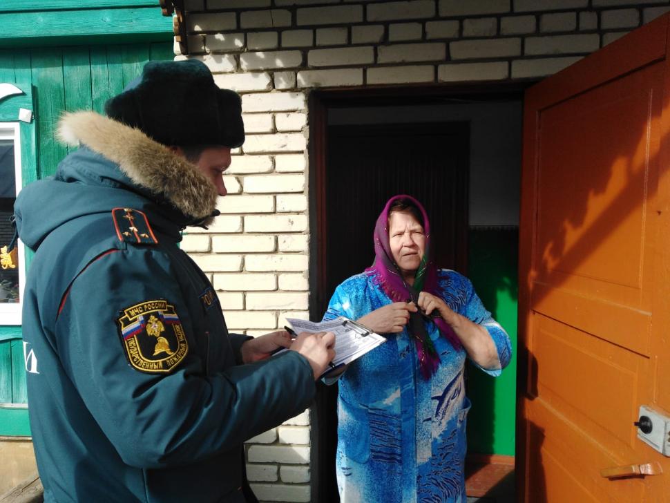 На территории Русско-Камешкирского сельсовета продолжаются профилактические рейды по соблюдению правил пожарной безопасности На территории Русско-Камешкирского сельсовета продолжаются профилактические рейды по соблюдению правил пожарной безопасности