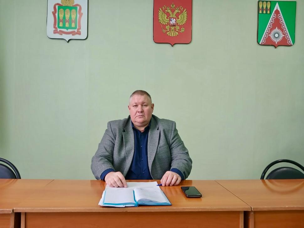  Глава Камешкирского района Дмитрий Мануковский провел оперативное совещание