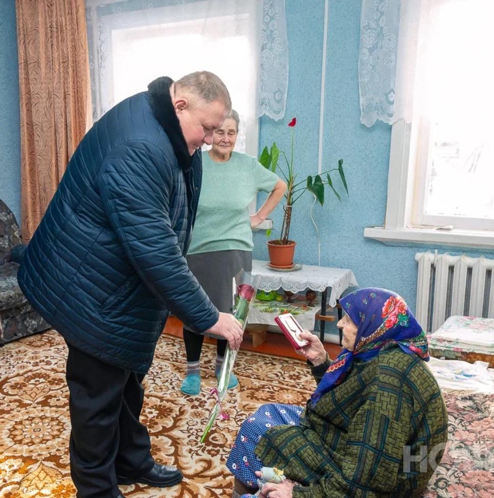 Вручение юбилейой медали «80 лет Победы в Великой Отечественной войне 1941–1945 гг.»
