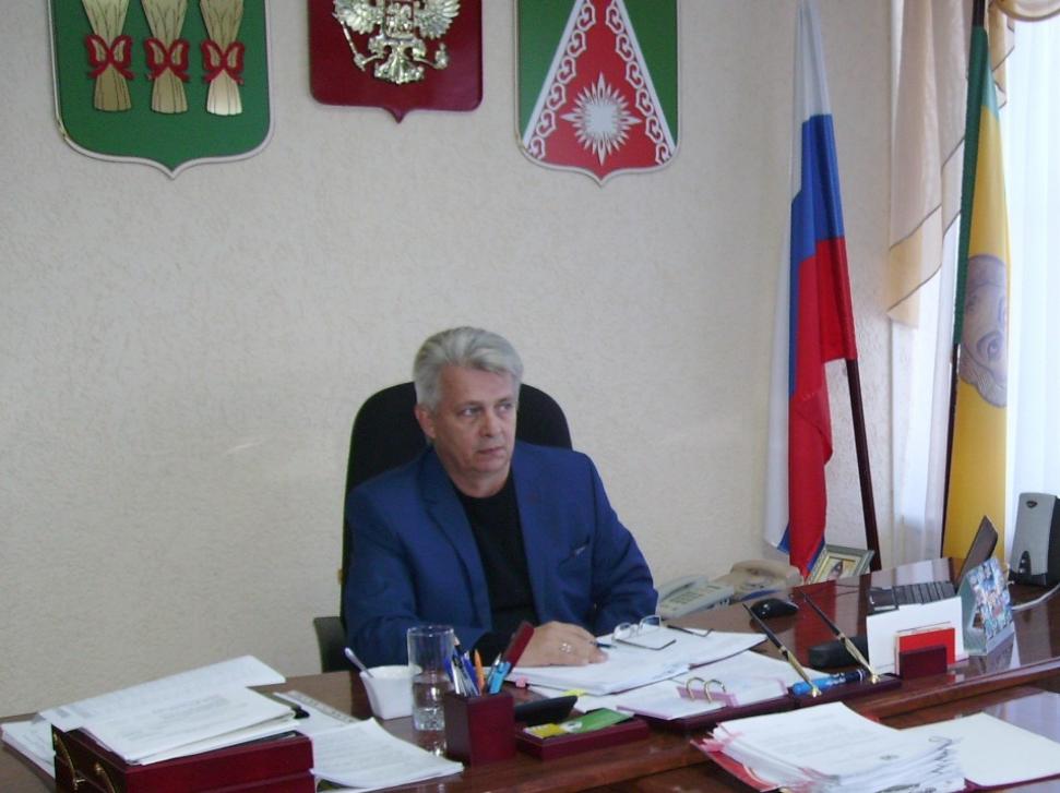 Глава администрации Камешкирского района Сергей Хазов провел заседание межведомственной комиссии по налогам и сборам Глава администрации Камешкирского района Сергей Хазов провел заседание межведомственной комиссии по налогам и сборам