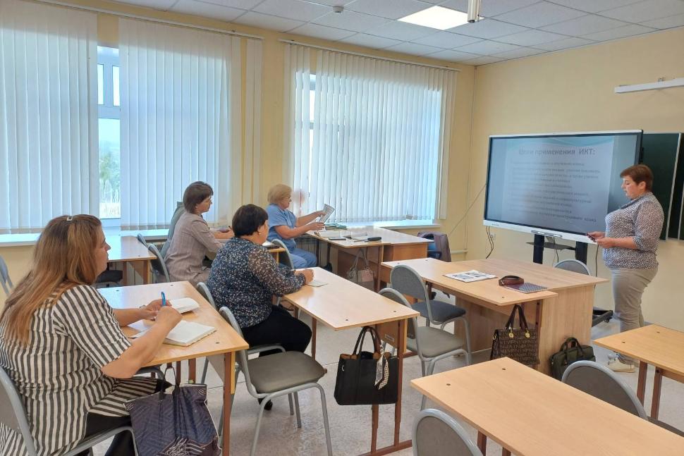 Состоялось заседание районного методического объединения учителей иностранного языка