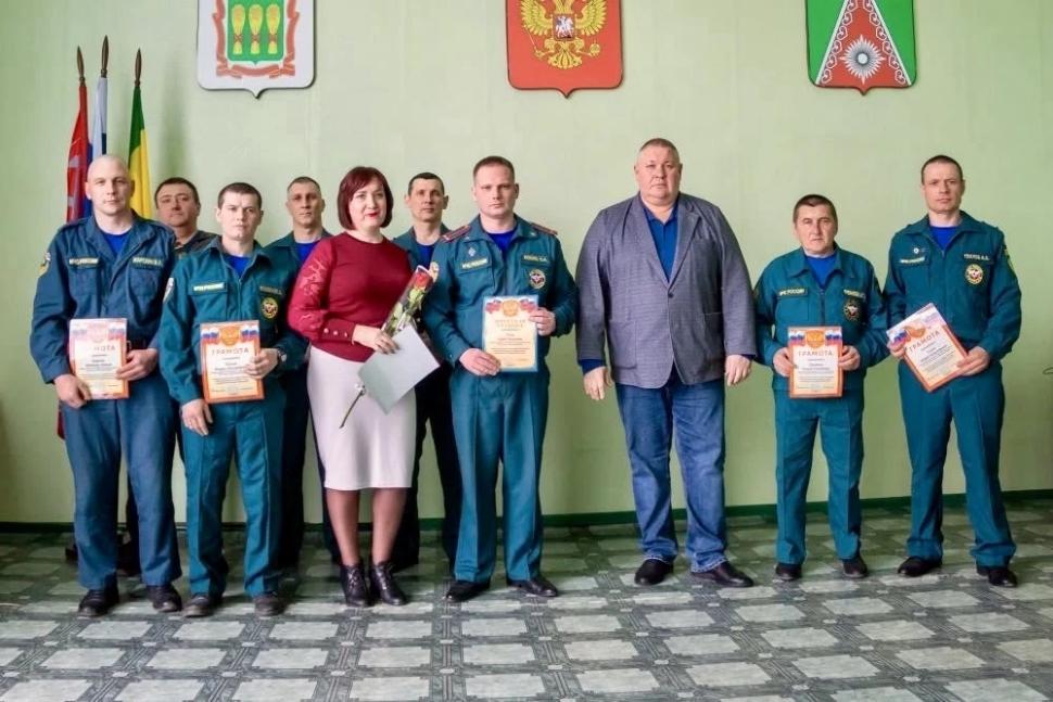 Глава Камешкирского района Дмитрий Мануковский поздравил с Днем пожарной охраны России Глава Камешкирского района Дмитрий Мануковский поздравил с Днем пожарной охраны России