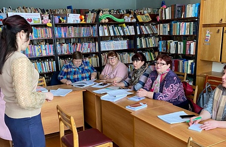 В Камешкирском районном Доме культуры состоялся обучающий семинар по заполнению документации портфолио работников культуры В Камешкирском районном Доме культуры состоялся обучающий семинар по заполнению документации портфолио работников культуры
