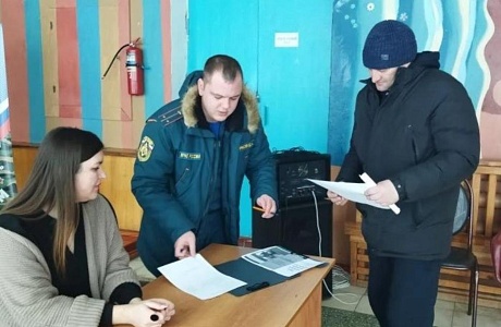 В Камешкирском районе продолжаются профилактические рейды по соблюдению правил пожарной безопасности в частном жилом секторе