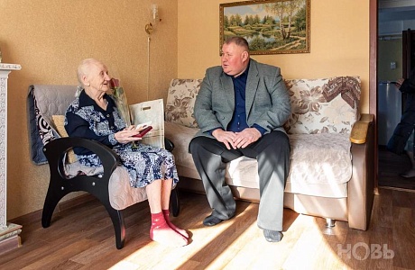 Вручение юбилейной медали «80 лет Победы в Великой Отечественной войне 1941–1945 гг.» труженикам тыла Вручение юбилейной медали «80 лет Победы в Великой Отечественной войне 1941–1945 гг.» труженикам тыла