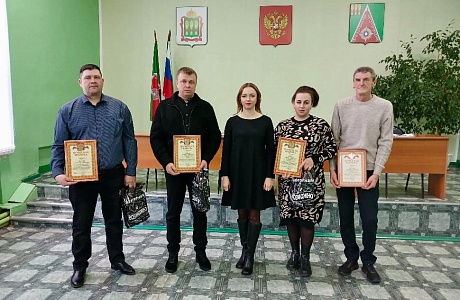 В Камешкирском районе состоялось торжественное  мероприятие, посвященное  Дню работников сельского хозяйства и  перерабатывающей промышленности