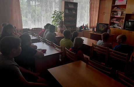 Литературная онлайн – викторина «Там, на неведомых дорожках» Литературная онлайн – викторина «Там, на неведомых дорожках»