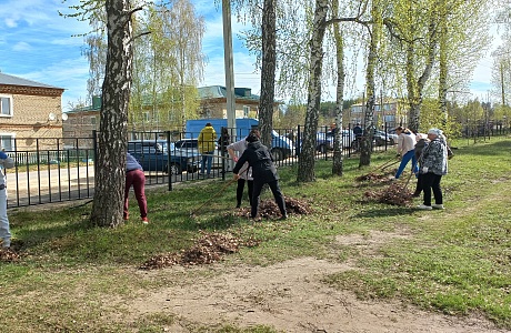 В Камешкирском районе состоялся субботник по благоустройству и санитарной очистке территорий населенных пунктов В Камешкирском районе состоялся субботник по благоустройству и санитарной очистке территорий населенных пунктов