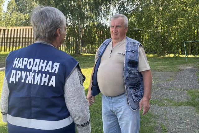 Народные дружинники Камешкирского района приняли участие в рейде по обеспечению общественного порядка на территории района