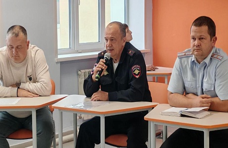 В школах проходят родительского собрания по вопросу организации безопасного проведения осенних каникул