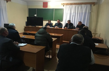 В администрации Камешкирского района состоялось внеочередное заседание Комиссии по чрезвычайным ситуациям и обеспечению пожарной безопасности