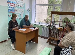  Глава Камешкирского района Дмитрий Мануковский продолжает проводить встречи с жителями Камешкирского района