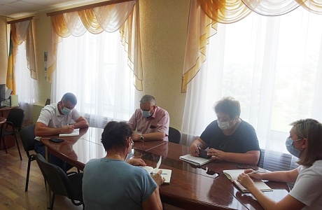 Глава администрации Камешкирского района Павел Мигин провел рабочее совещание
