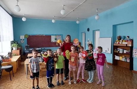 День читательских удовольствий «С Колобком по лесным тропинкам» 