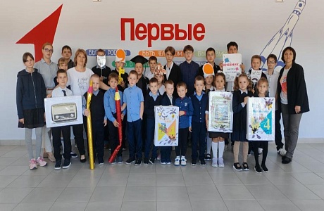 Двери школьного театра вновь распахнулись
