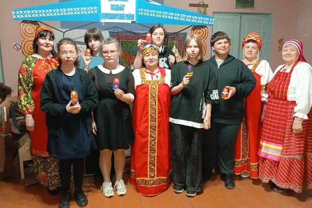 «В каждой избушке – свои игрушки»