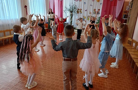 В детском саду прошли утренники к Всемирному дню Земли