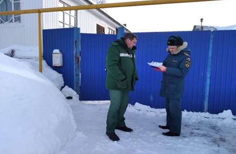 На территории Камешкирского района в рамках оперативно-профилактического мероприятия «Семья» проведён профилактический рейд по пожарной безопасности