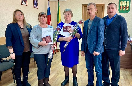 Вручение высоких государственных наград семьям героев