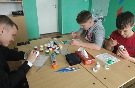 Мастер-класс по росписи пасхальных яиц из гипса Мастер-класс по росписи пасхальных яиц из гипса