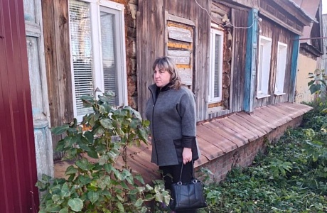 Сотрудники Комплексного центра социального обслуживания населения Камешкирского района  посетили семьи                        