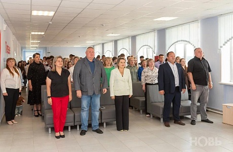 Торжественное вручение аттестатов об основном общем образовании выпускникам 9-х классов