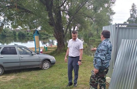 Глава администрации Камешкирского района Павел Мигин проверил благоустройство и подготовку муниципального пляжа в с. Лапшово Глава администрации Камешкирского района Павел Мигин проверил благоустройство и подготовку муниципального пляжа в с. Лапшово