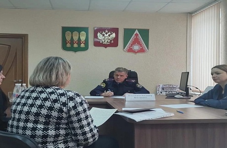 Исполняющий обязанности руководителя следственного управления Владимир Игнатенков провел личный прием граждан в Камешкирском районе Исполняющий обязанности руководителя следственного управления Владимир Игнатенков провел личный прием граждан в Камешкирском районе