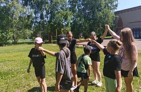 Летняя спортивная площадка