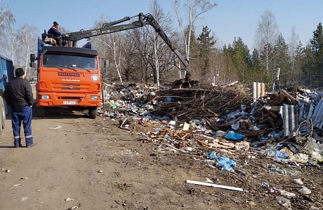 Вывоз мусора с площадки временного размещения твёрдых коммунальных отходов