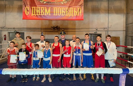 Открытое первенство Кузнецкого района по боксу, посвященное Дню Победы в Великой Отечественной войне 1941-1945 годов и памяти Героя Советского Союза Блохина Виктора Алексеевича Открытое первенство Кузнецкого района по боксу, посвященное Дню Победы в Великой Отечественной войне 1941-1945 годов и памяти Героя Советского Союза Блохина Виктора Алексеевича