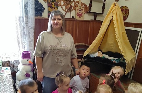 «Экскурсия в музейную комнату»