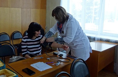В Камешкирском районе провели ревакцинацию от коронавируса В Камешкирском районе провели ревакцинацию от коронавируса