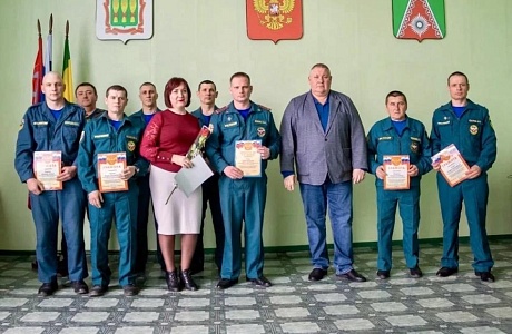 Глава Камешкирского района Дмитрий Мануковский поздравил с  Днем пожарной охраны России