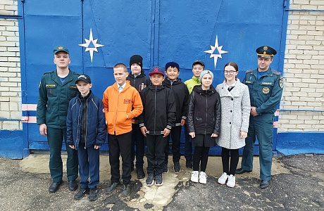 В 40 пожарно-спасательной части Камешкирского района Пензенской области проведена экскурсия для учащихся МБОУ СОШ с. Пестровка