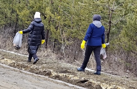 Первый весенний субботник сотрудников Комплексного центра социального обслуживания населения Камешкирского района