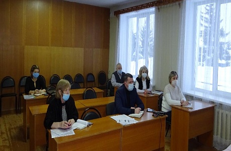 Глава администрации Камешкирского района Павел Мигин принял участие в совещании в режиме видеоконференцсвязи Глава администрации Камешкирского района Павел Мигин принял участие в совещании в режиме видеоконференцсвязи