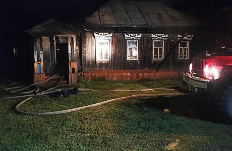 На территории Камешкирского района ликвидирован пожар в селе Чумаево На территории Камешкирского района ликвидирован пожар в селе Чумаево