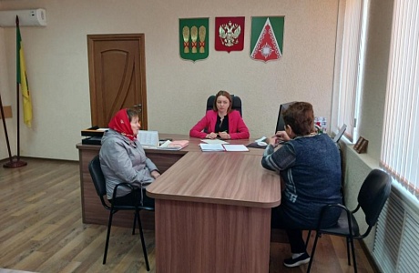 Глава Камешкирского района Ольга Белянина провела личный прием граждан Глава Камешкирского района Ольга Белянина провела личный прием граждан
