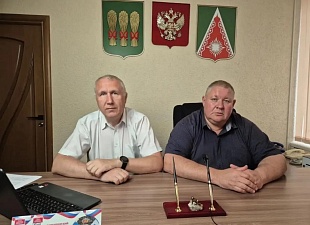 Главы Камешкирского района Дмитрий Мануковский провел прямую линию