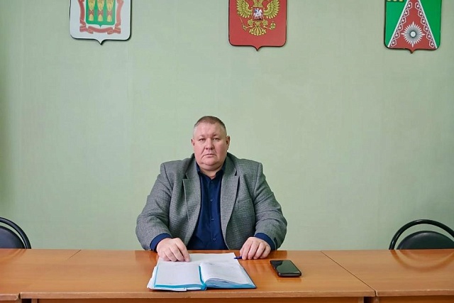  Глава Камешкирского района Дмитрий Мануковский провел оперативное совещание