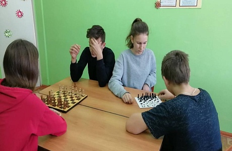 Школьный турнир по шахматам в МБОУ ООШ с. Пестровка Школьный турнир по шахматам в МБОУ ООШ с. Пестровка