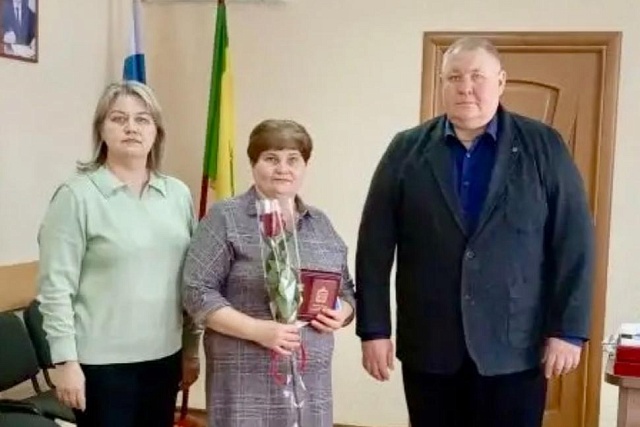 Вручение медали «Материнская доблесть»  