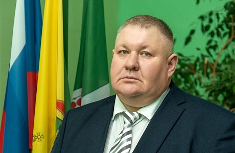 Глава Камешкирского района Дмитрий Мануковский поздравляет с Днем знаний